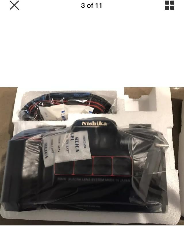Nishika N8000 35 mm Quadrascopic Stereo 3D Lenticular Camera