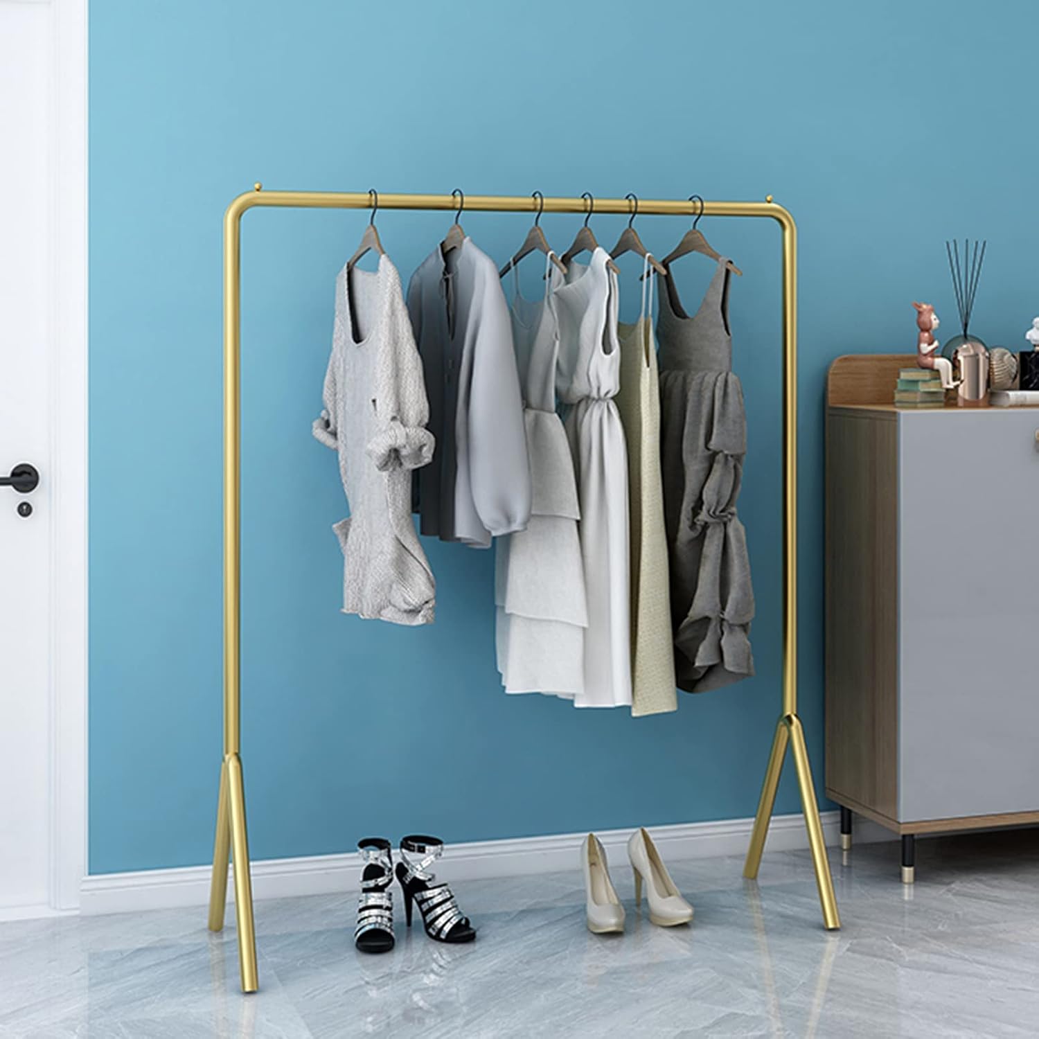 Gold Clothing Garment Rack,Simple Trending Standard Rod Display Clothing Rack,Modern Clothing Rack Free Standing Hanging Rack for Boutique Retail,Clothes St(100 * 130cm