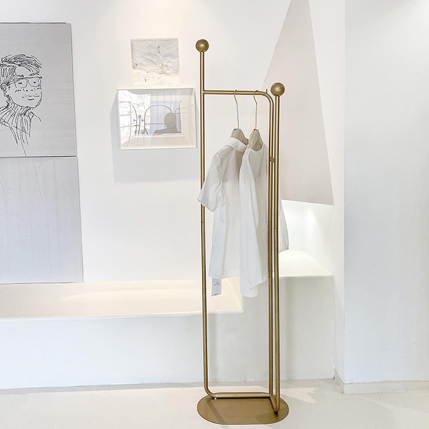 Heavy Duty Coat Rack, Garment Rack Modern Metal Clothing Rack with Shelves Freestanding Coat Rack for Bedroom Hallway and Living Room Easy to Assemble Clothes Rail Small Space (Gold)