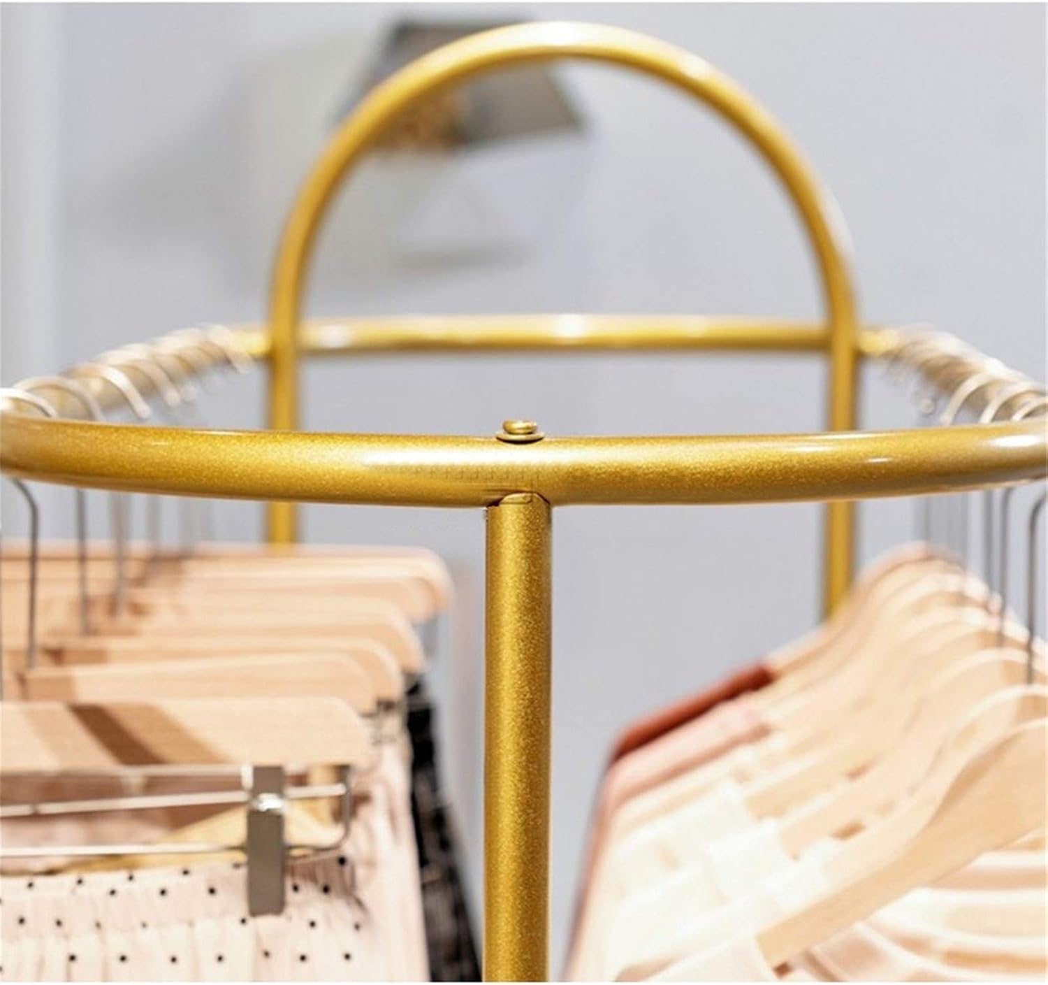 Creative Display Stand,Double-Rod Garment Rack with Marble Storage Rack,Freestanding Coat Pipe Shelf for Coats,Shirts,Dresses in Women's Clothes Store,Gold