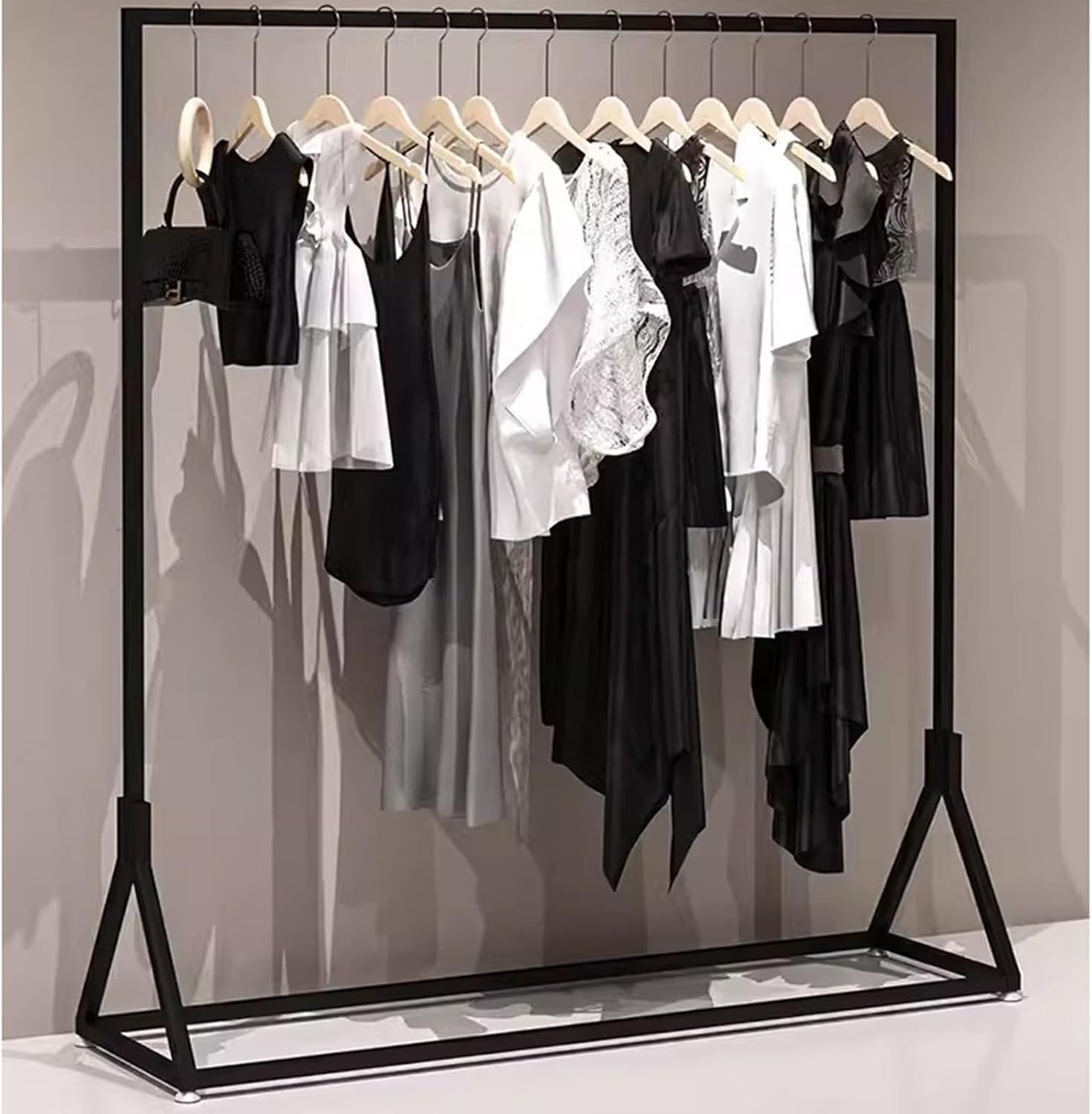 Heavy duty Garment rack Commercial Heavy Duty Clothes Rail, Black Metal Clothing Rack For Hanging Clothes, Freestanding Retail Display Rack, Single Rod Coat Rack For Bedrooms And Boutiques ( 150X40X1