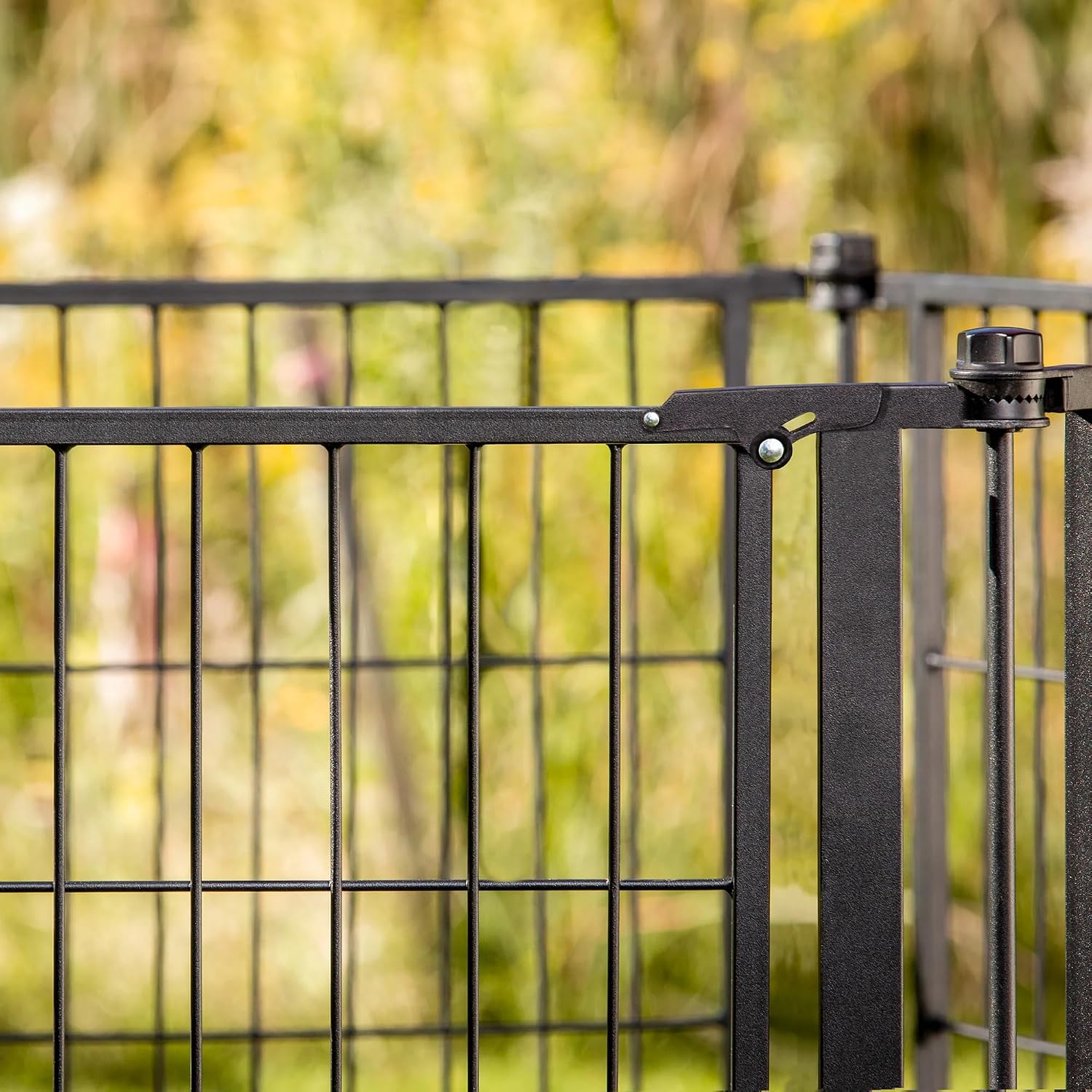 Carlson Pet Products 3-in-1 Extra Tall Weather-Resistant Outdoor 144-Inch Wide Pet Gate, Pen and Fence, Bonus Includes Small Pet Door,Black
